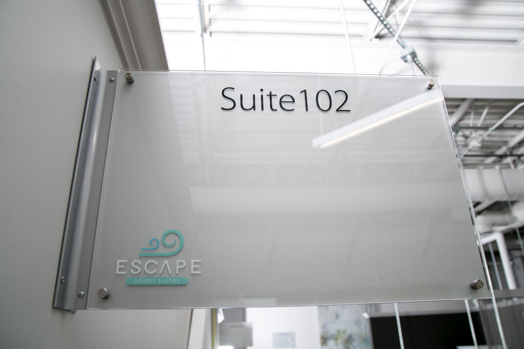 Escape Salon Suites Hudson Wisconsin - Booth Rental