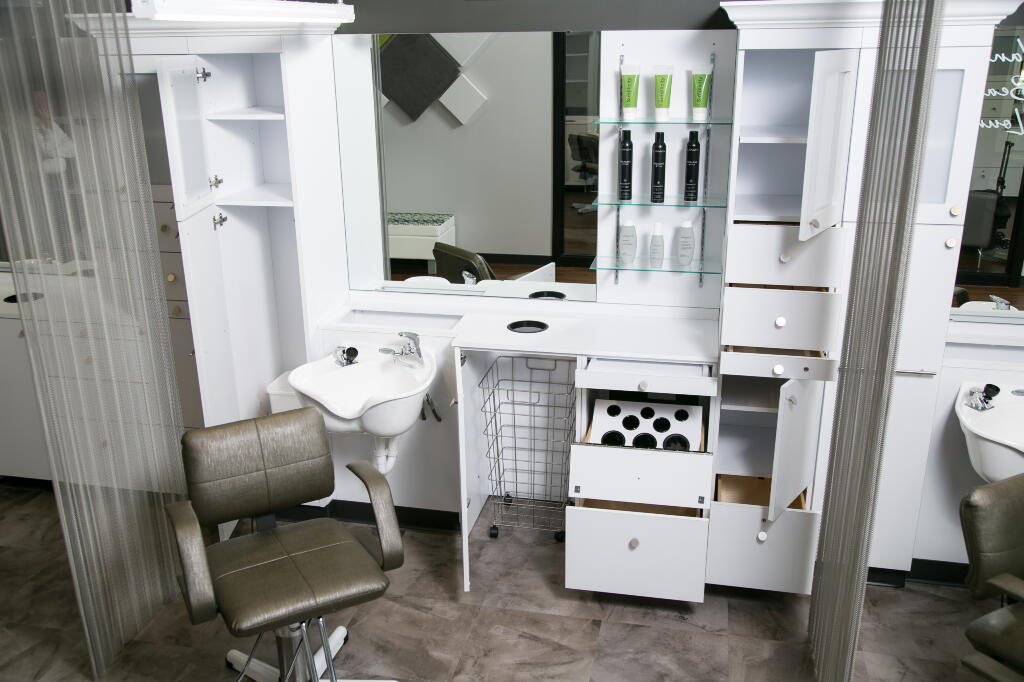 Escape Salon Suites Hudson Wisconsin 