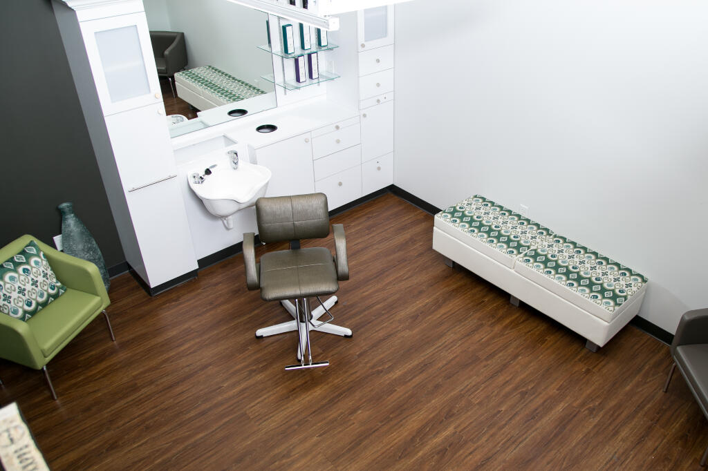 [IMAGEEscape Salon Suites Hudson Wisconsin 